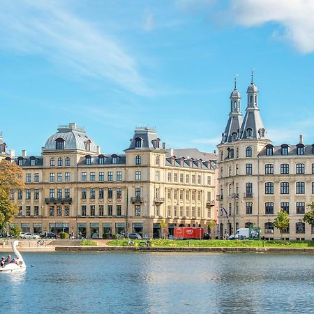 Sanders Square - Spacious Six-Bedroom Apartment Near Amalienborg โคเปนเฮเกน ภายนอก รูปภาพ