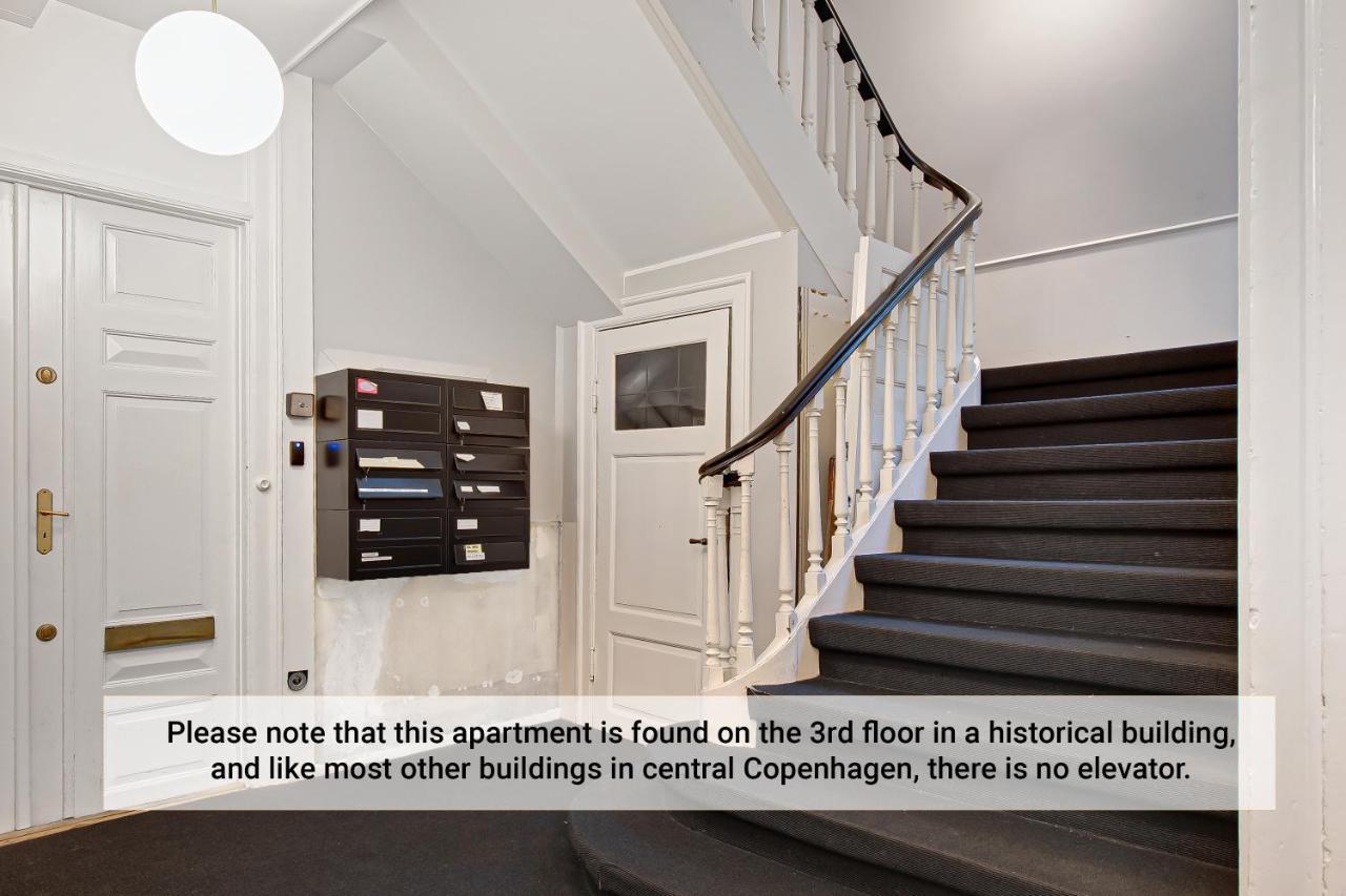 Sanders Square - Spacious Six-Bedroom Apartment Near Amalienborg โคเปนเฮเกน ภายนอก รูปภาพ