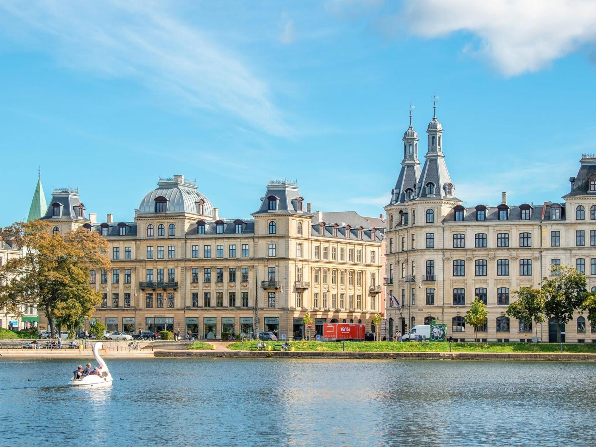 Sanders Square - Spacious Six-Bedroom Apartment Near Amalienborg โคเปนเฮเกน ภายนอก รูปภาพ